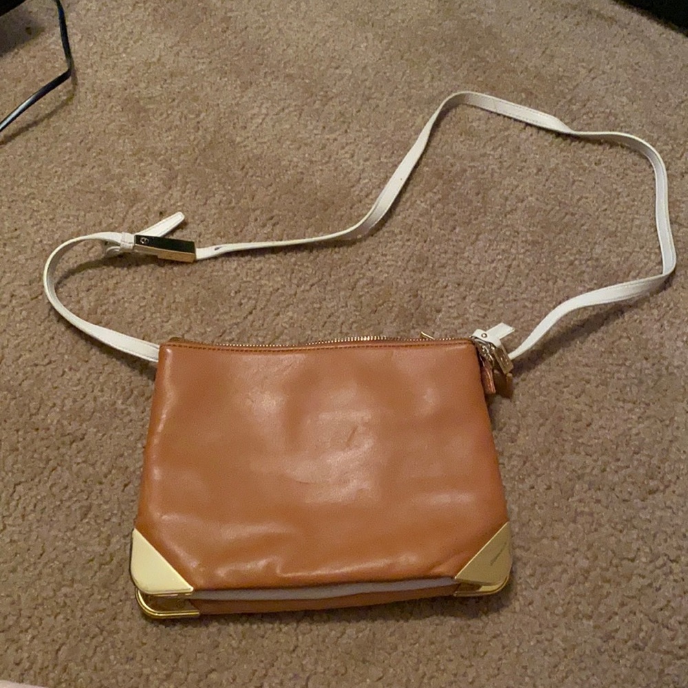 G.I.L.I shoulder/crossbody purse